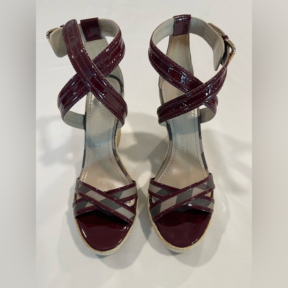 Burberry | Nova Check Espadrilles | 37 | Burgundy - Picture 4 of 11